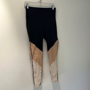 Fabletics Power Hold size Medium leggings